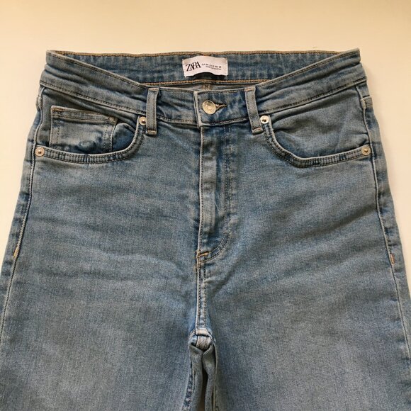 Zara High-Rise Bootcut Jean Womens 6 Raw Hem 26" Inseam Excellent - Picture 2 of 13